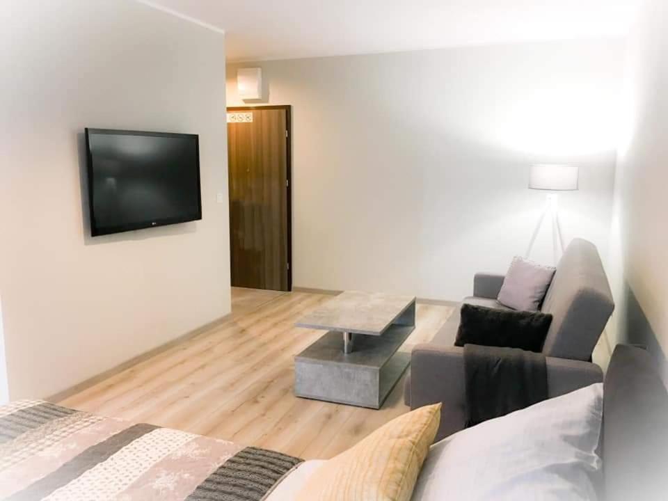 Апартаменти Apartament Konin Prestige Екстер'єр фото